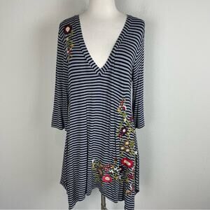 Soft Surroundings Black & Gray Stripe Knit Embroidered Tunic Medium